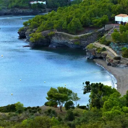 Marina 7 *